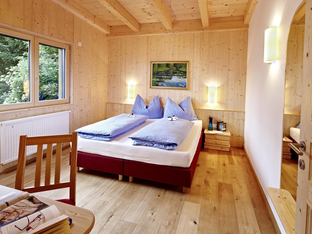 Appartement Waldhaeusl Neukirchen am Grossvenediger Room photo